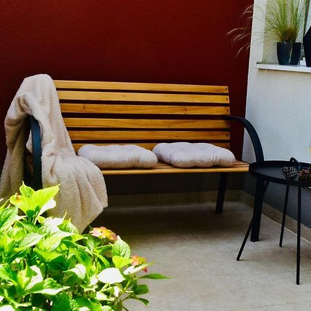 Studio Apartment Stazion With Free Parking Pazin Exterior photo